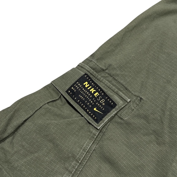 Nike Sage Green Cargo Pants - Picture 9 of 14